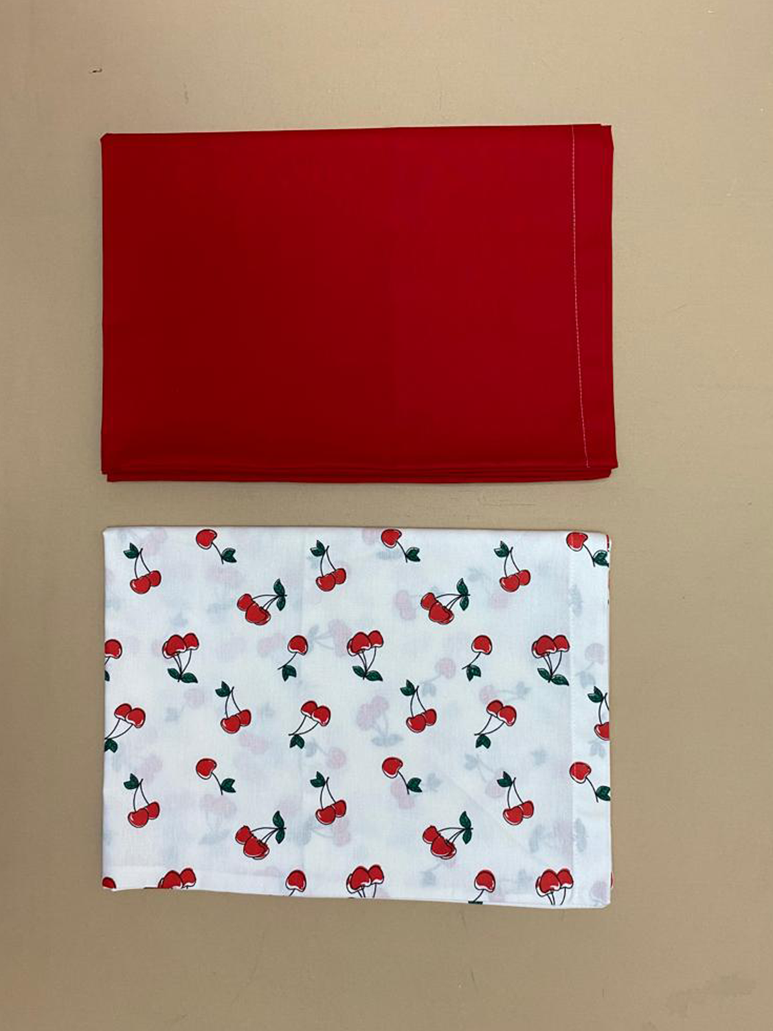 Ana Kuzusu Çift Kişilik 2 li Takım Kiraz Desen 4 Adet Yastık Kılıfı