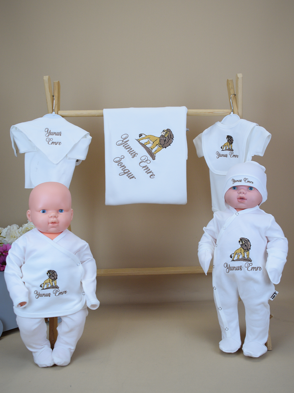 Ana Kuzusu İsme Özel Nakış Hastane Çıkışı İsim Aslan  Desen  10SADD24