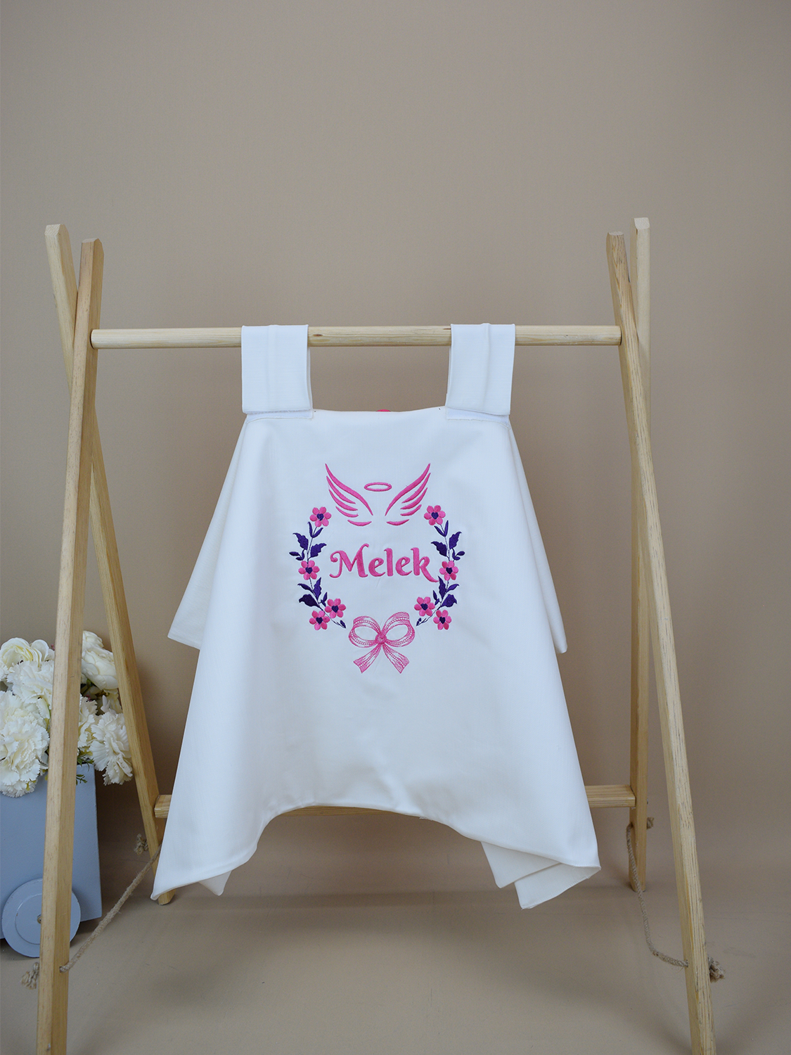 Ana Kuzusu İsme Özel Puset Örtüsü Nakışlı Melek Kanadı  Nakış Desen   3APS123