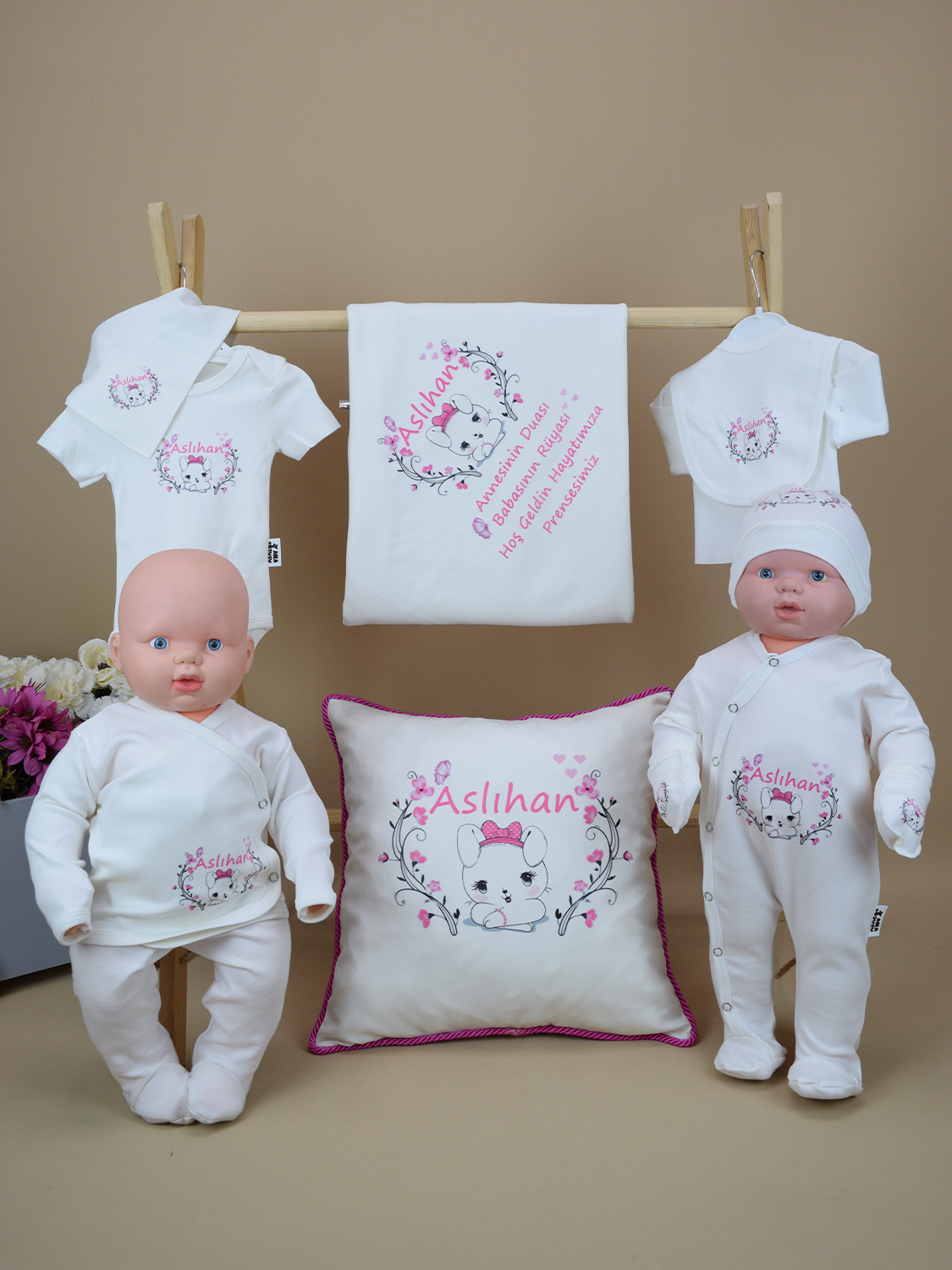 Ana Kuzusu İsme Özel Tavşan Desen Hastane Çıkışı Yastık  Baskı 11TVŞ11