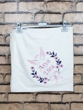 Ana Kuzusu İsme Özel Battaniye Melek Kanadı Çiçek Çelenk Nakış 1BPC44