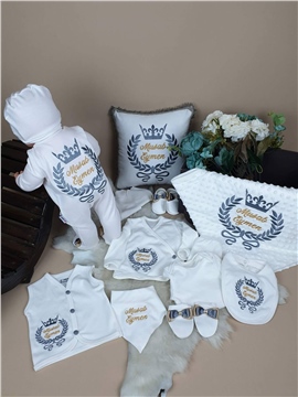 Ana Kuzusu İsme Özel Hastane Çıkışı Nohut Battaniye Fiyonklu Çelenk Taç  Yastık Ya 13SFT91