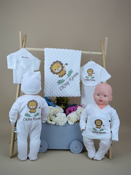 Ana Kuzusu İsme Özel Hastane Çıkışı Nohut Battaniyeli Aslan  Deseni 