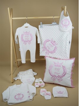 Ana Kuzusu İsme Özel Hastane Çıkışı Nohut Battaniye Fiyonklu Çelenk Taç Yastık Patik 10SFT71