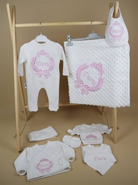 Ana Kuzusu İsme Özel Hastane Çıkışı Nohut Battaniye Fiyonklu Çelenk Taç 10SFT60