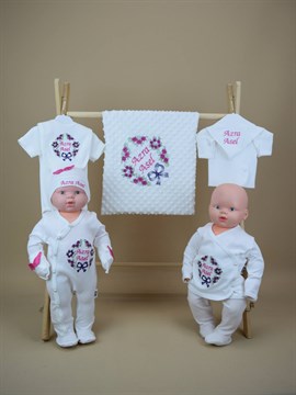 Ana Kuzusu İsme Özel Hastane Çıkışı Nohut Battaniye Çiçek Buketi desen 