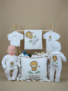 Ana Kuzusu İsme Özel Nakış Hastane Çıkışı Battaniye Aslan Desen  Fırfırlı Yastık Yakalı Set11ASLÇ28