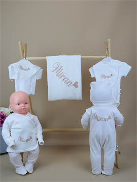 Ana Kuzusu İsme Özel Nakış Hastane Çıkışı İsim Kalp  Desen  10SIKD22