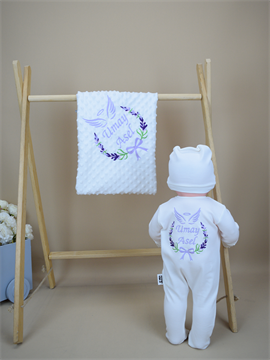 Ana Kuzusu İsme Özel Nakış Mini Set Melek Kanat Desen Tulum Nohut  Battaniye  Set 4SMÇD055