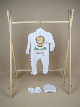 Ana Kuzusu İsme Özel Tulum Aslan Nakışlı 3SCG66