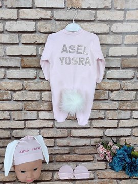 Ana Kuzusu İsme Özel Tulum Seti Nakışlı Tavşan Harf 3SYHP67