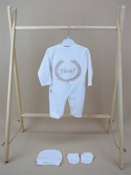 Ana Kuzusu İsme Özel Tulum Seti Nakışlı Çelenk  3SZC81