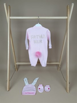 Ana Kuzusu İsme Özel Tulum Seti Nakışlı Tavşan Harf 3SYHP67