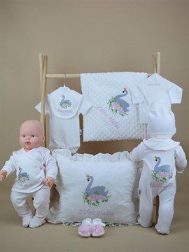 Ana Kuzusu İsme Özel Yakalı Hastane Çıkışı Nohut Battaniye Kuğu Nakış işlemeli fırfırlı Yastık 11SC20