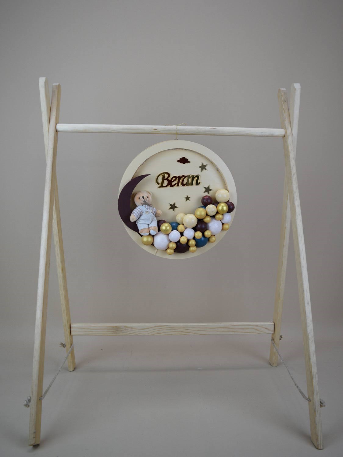 Ana Kuzusu İsme Özel Ahşap Ledsiz  Yuvarlak  Kapı Süsü 1KPY68