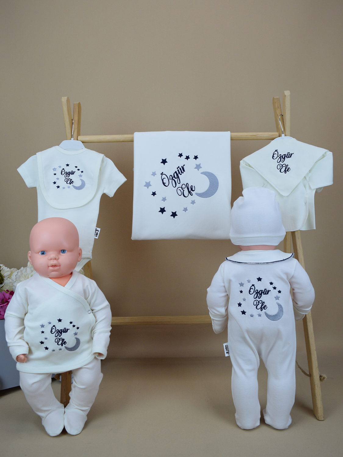 Ana Kuzusu İsme Özel Nakış Hastane Çıkışı   Yıldız Ay  Desen Yakalı Set 10SYK60