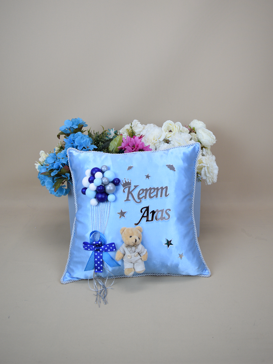 Ana Kuzusu İsme Özel Pleksi Harfli Yastık 1SYPS88