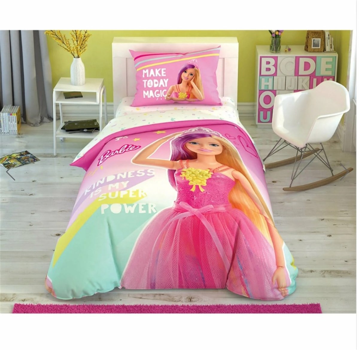 TAÇ NEVRESİM TAKIMI DİSNEY T.K.BARBİE KİNDNES GLOW 