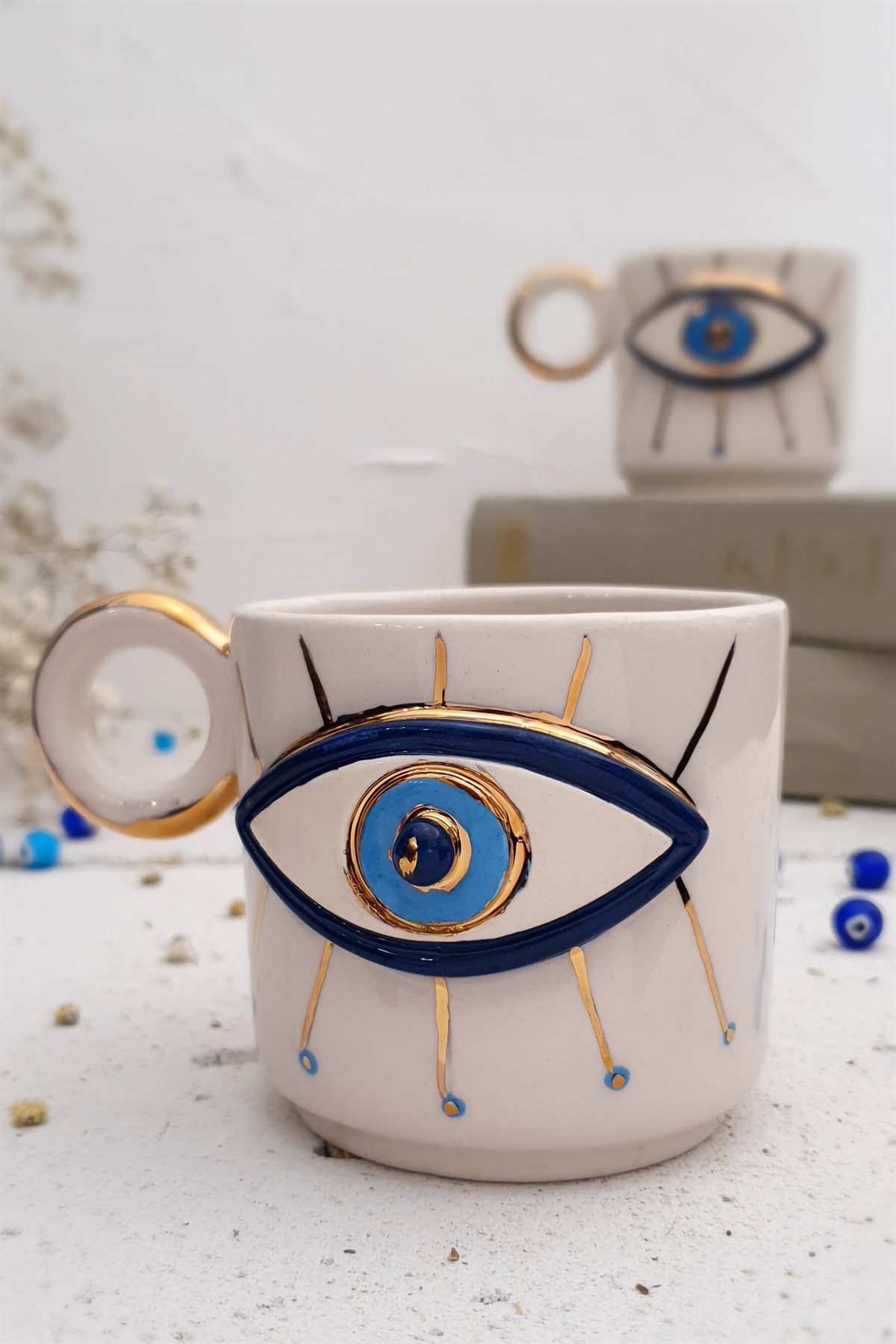24K Altın Detaylı Göz Figürlü Fincan - El Yapımı Seramik - Xhoie Ceramic