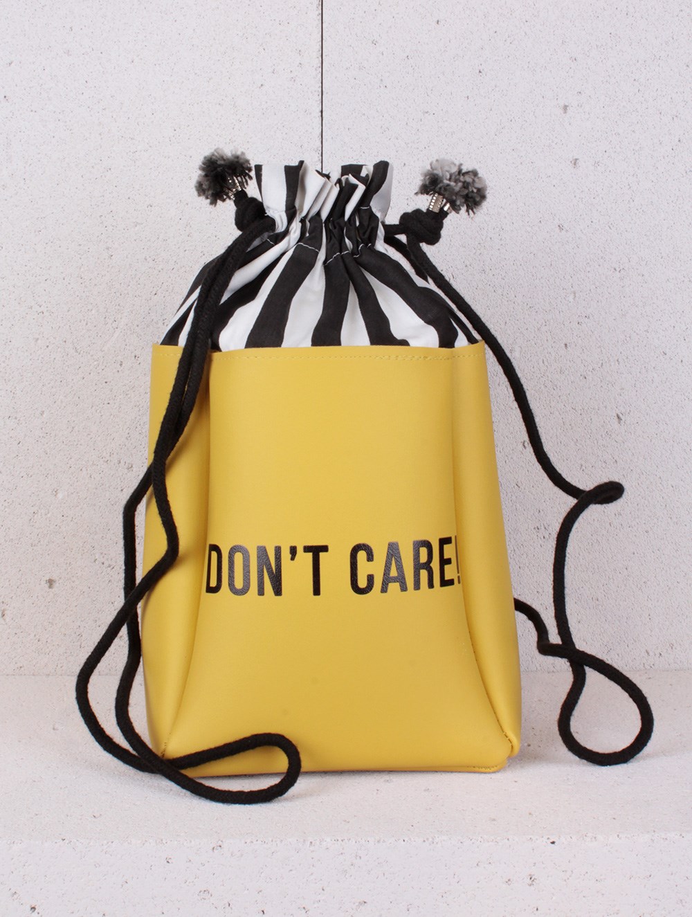 DON'T CARE SARI OMUZ ÇANTASI - PİNCA