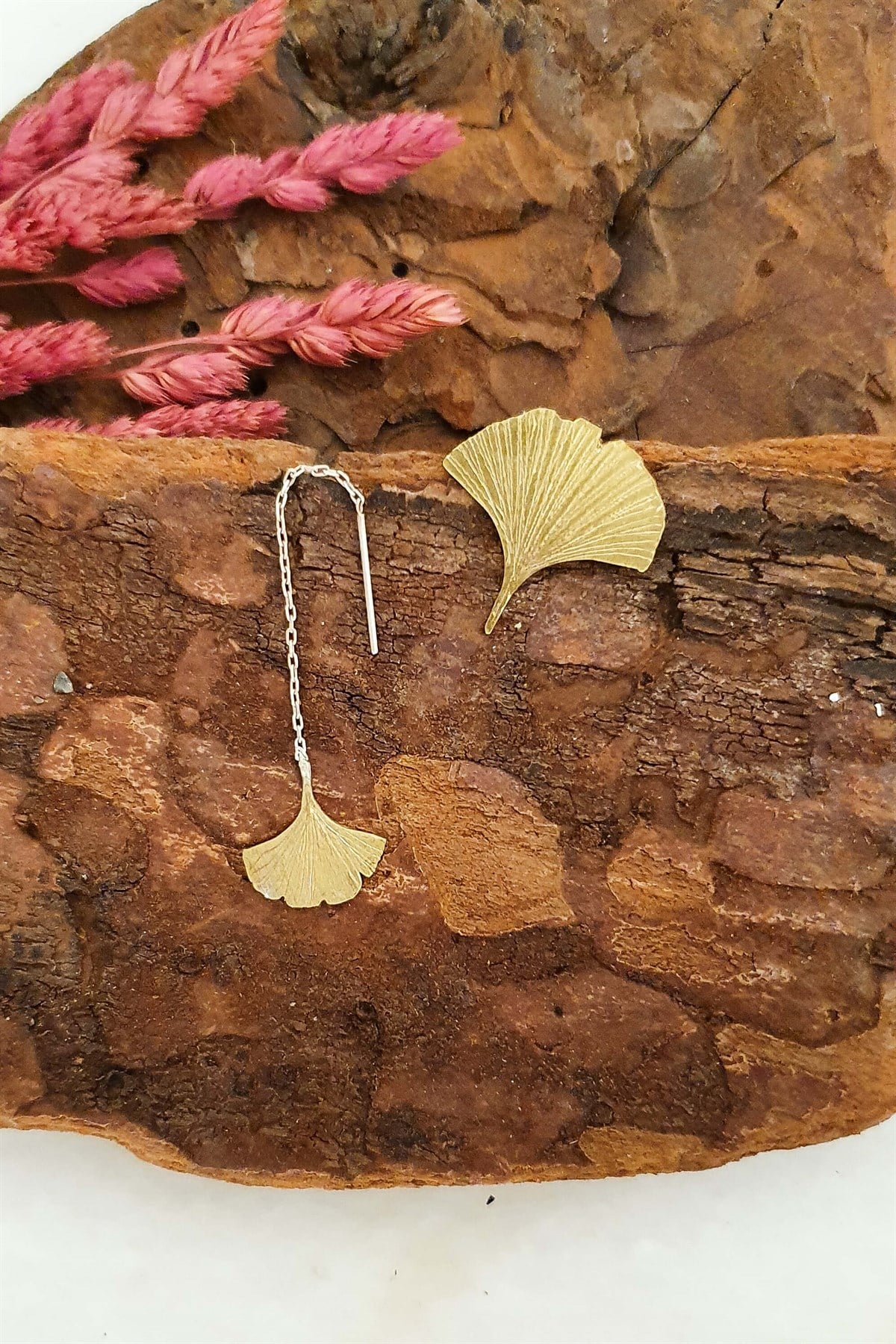 Ginkgo Küpe Asimetrik - El Yapımı - Pirinç