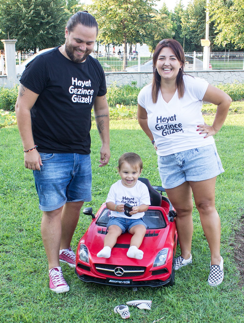 HAYAT GEZİNCE GÜZEL ÇOCUK T-SHIRT