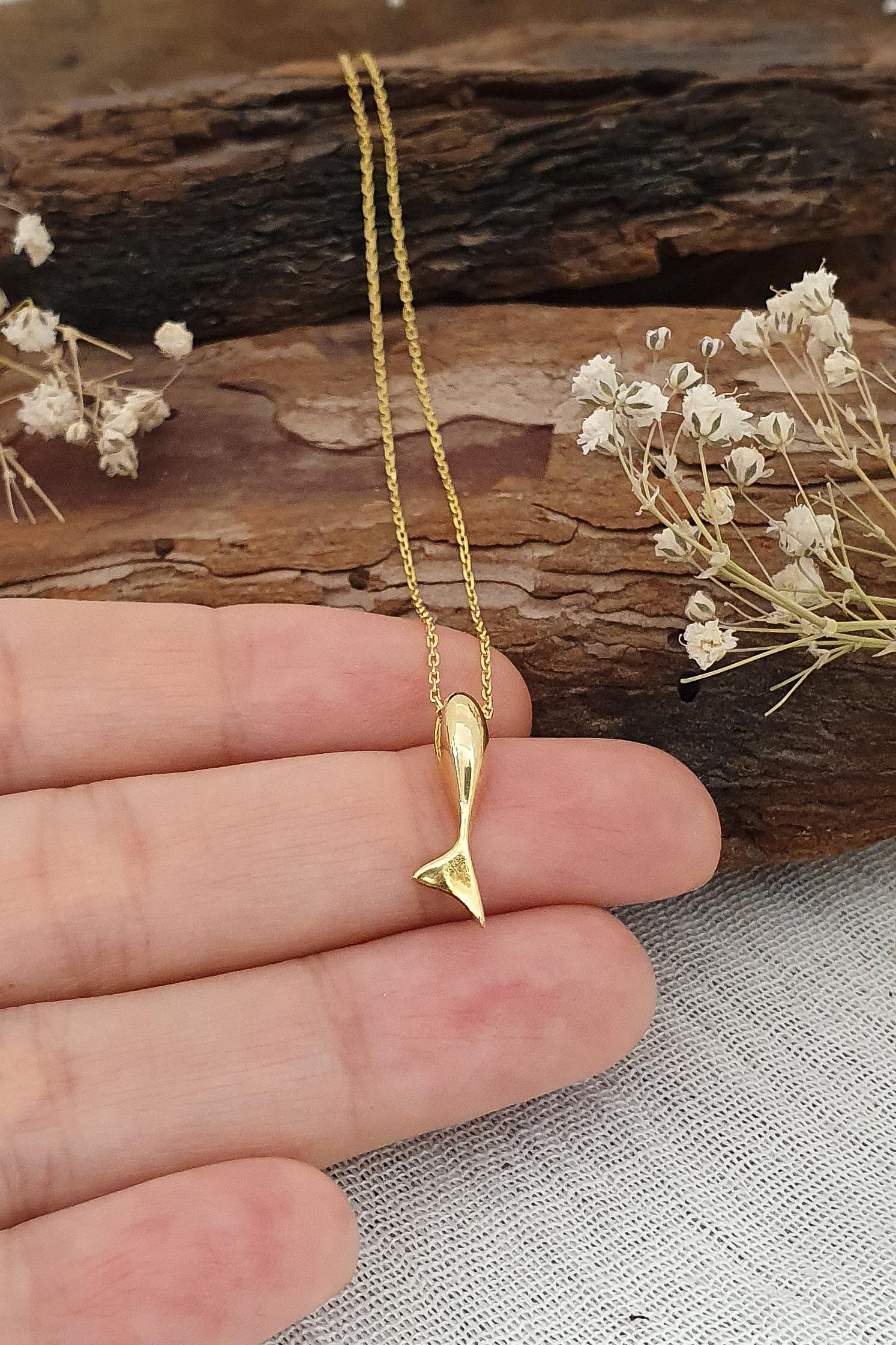 Minimal Balina Kolye Gümüş Üzeri Altın Kaplama El Yapımı