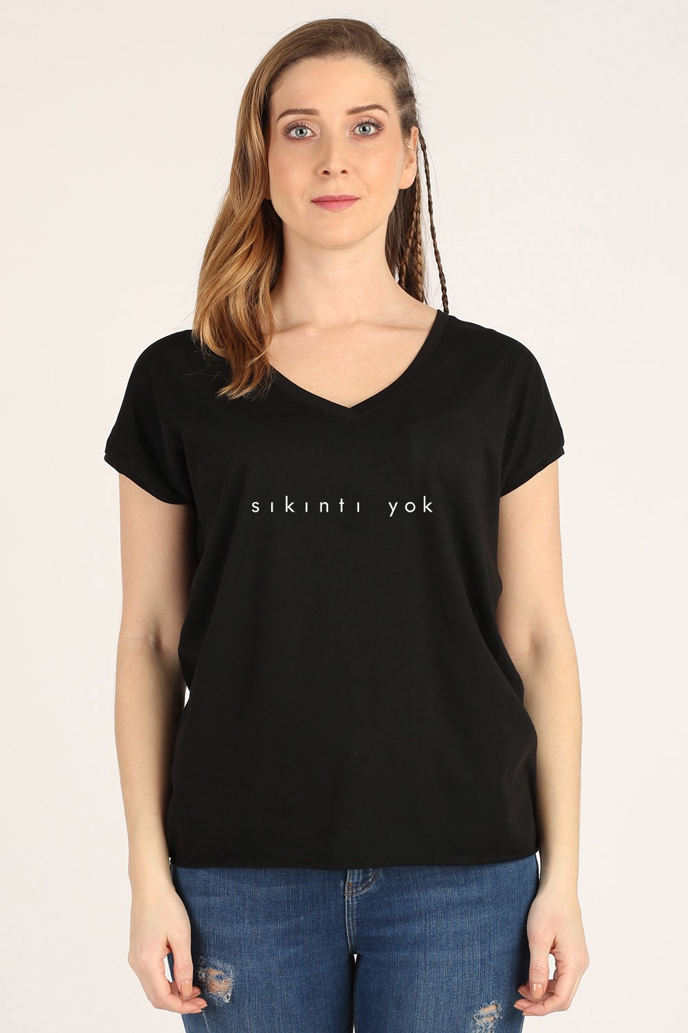 SIKINTI YOK V YAKA T-SHIRT