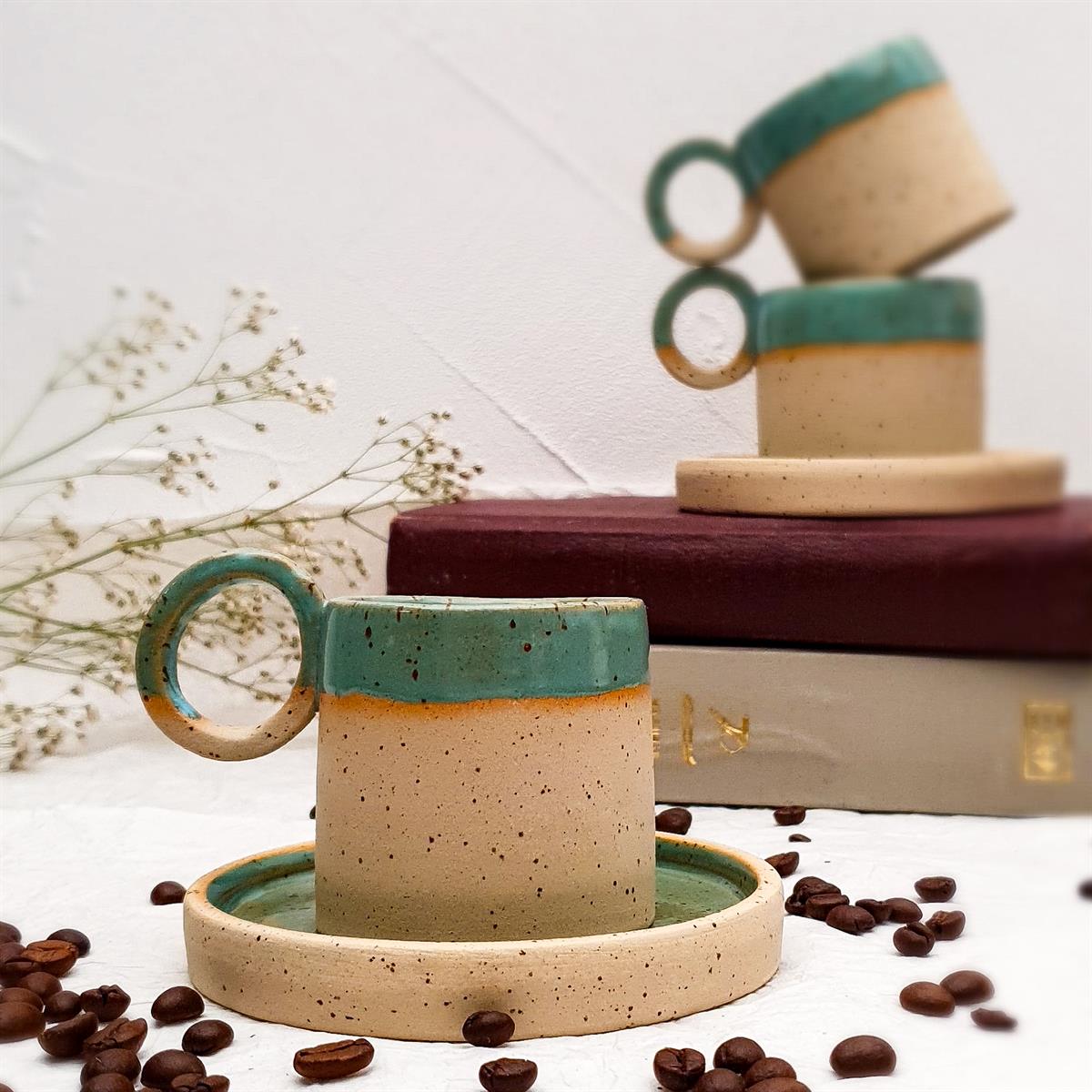Stoneware Fincan - Tabaklı - El Yapımı Stoneware Seramik - Yeşil Renk