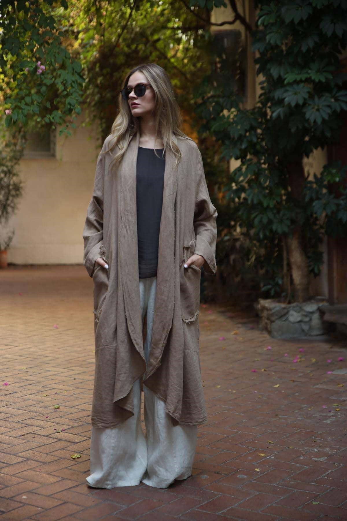 Camel Rengi Cebi Düğmeli Püsküllü Keten Kaftan