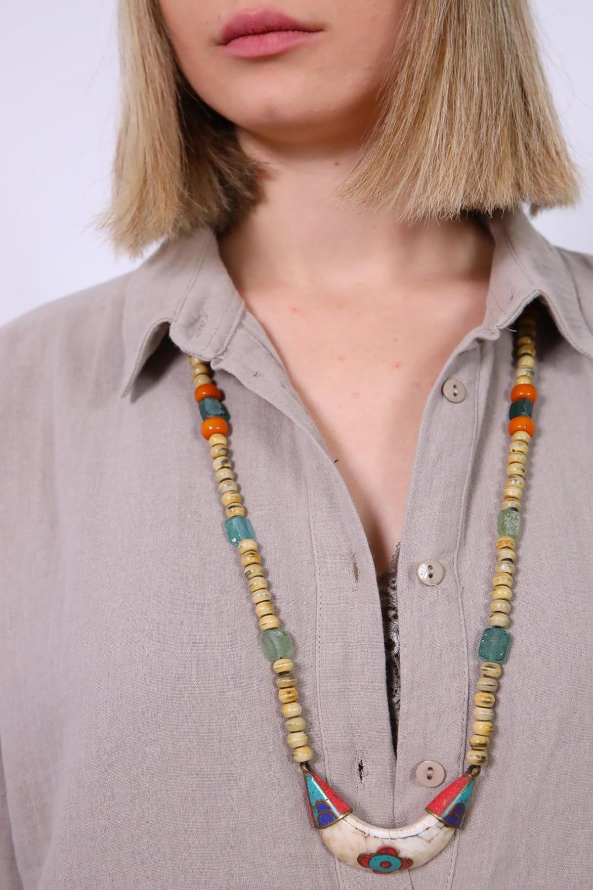  Cam Ve Ahşap Detaylı Mala Kolye