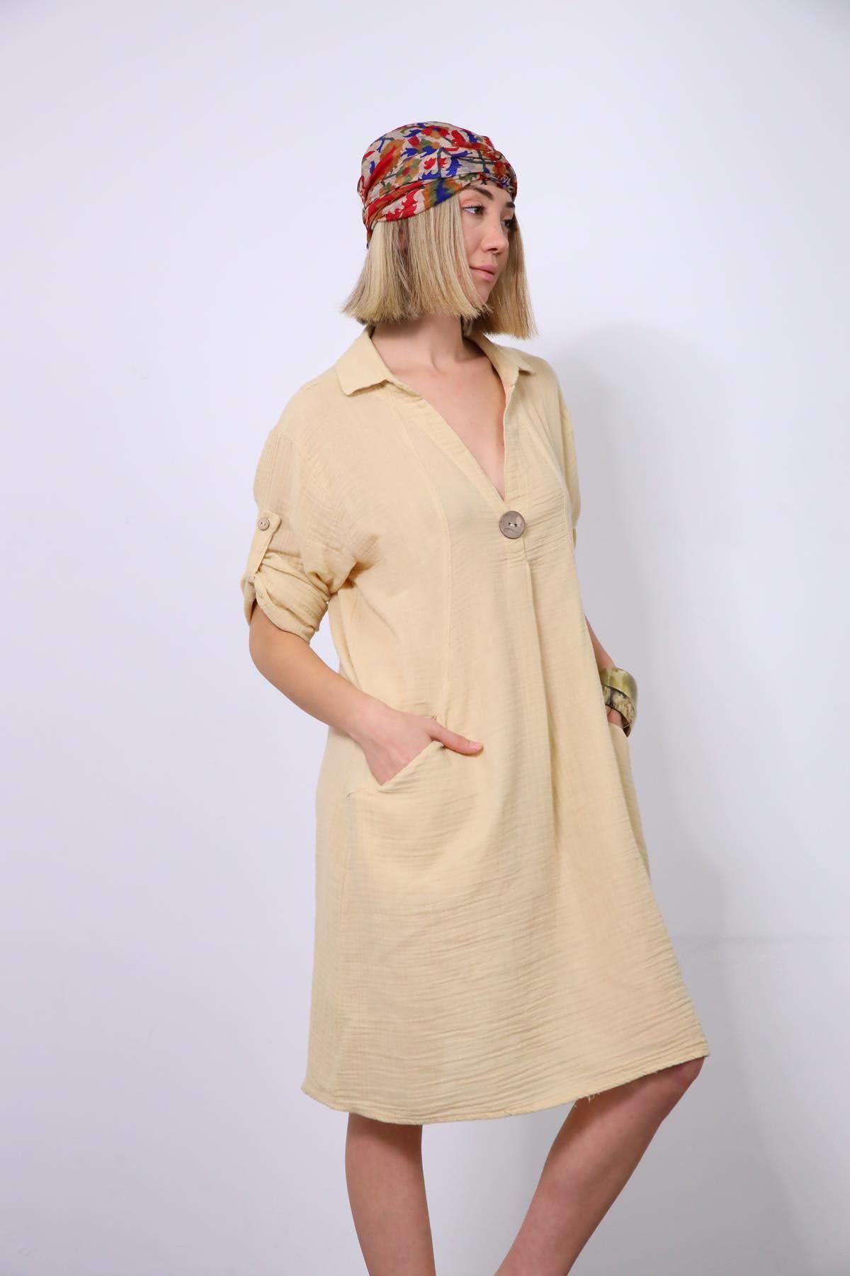 Kum Rengi Büyük Düğmeli Cepli Müslin Elbise - Şaman Butik Kum Rengi Büyük Düğmeli Cepli Müslin Elbise