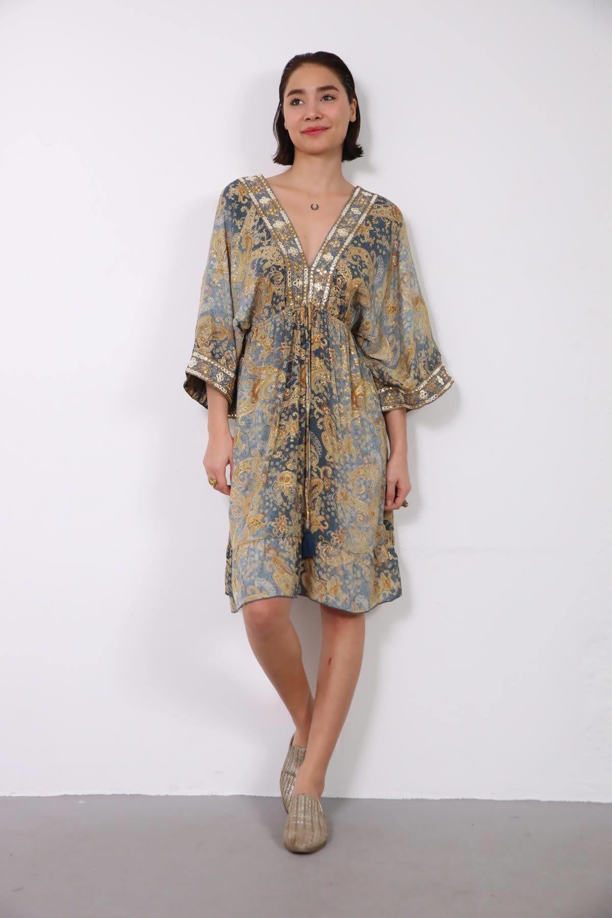 Gri Önü Arkası V Yaka Otantik İpek Elbise - Şaman Butik Gri Önü Arkası V Yaka Otantik İpek Elbise