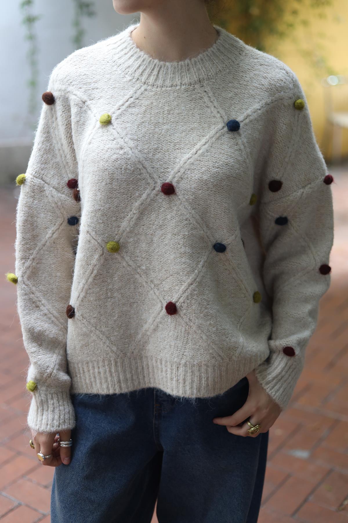 Taş Rengi Ponponlu Kazak