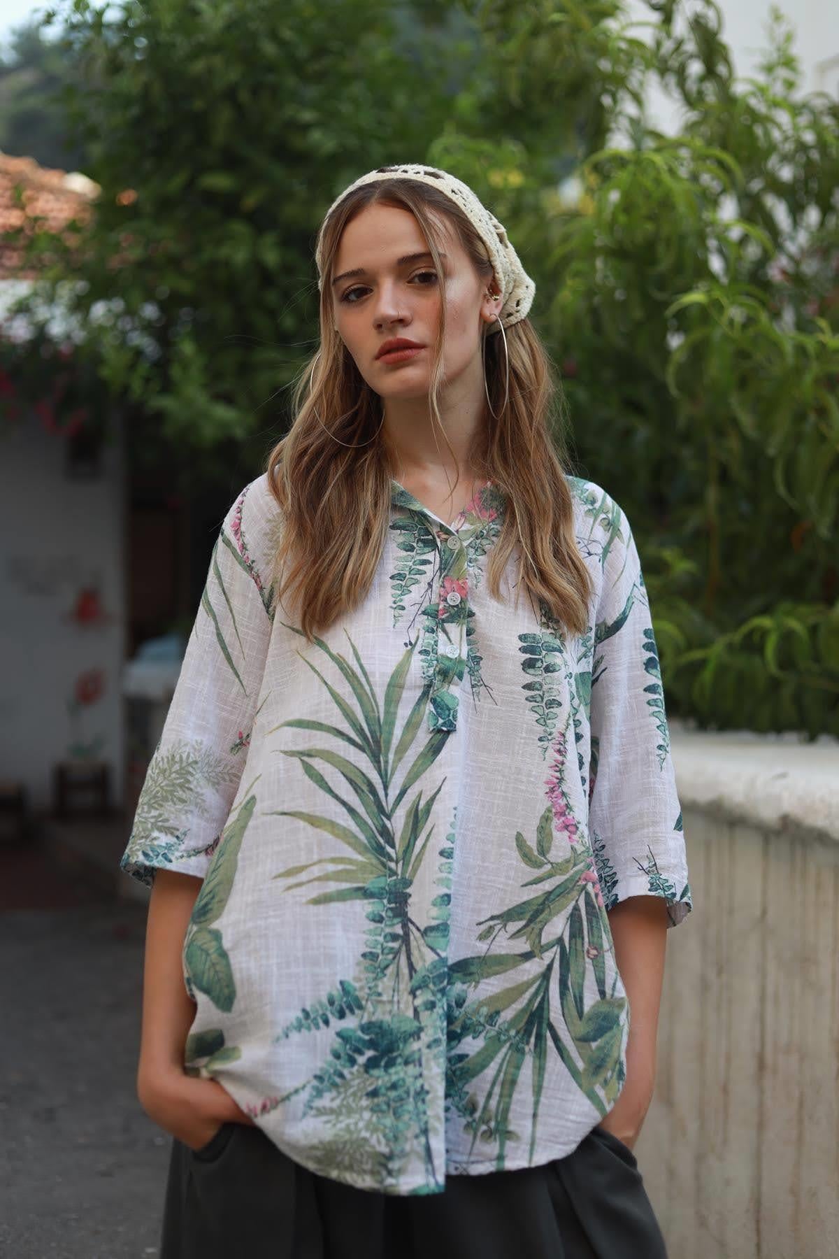 White Three Buttoned Floral Patterned Shirt