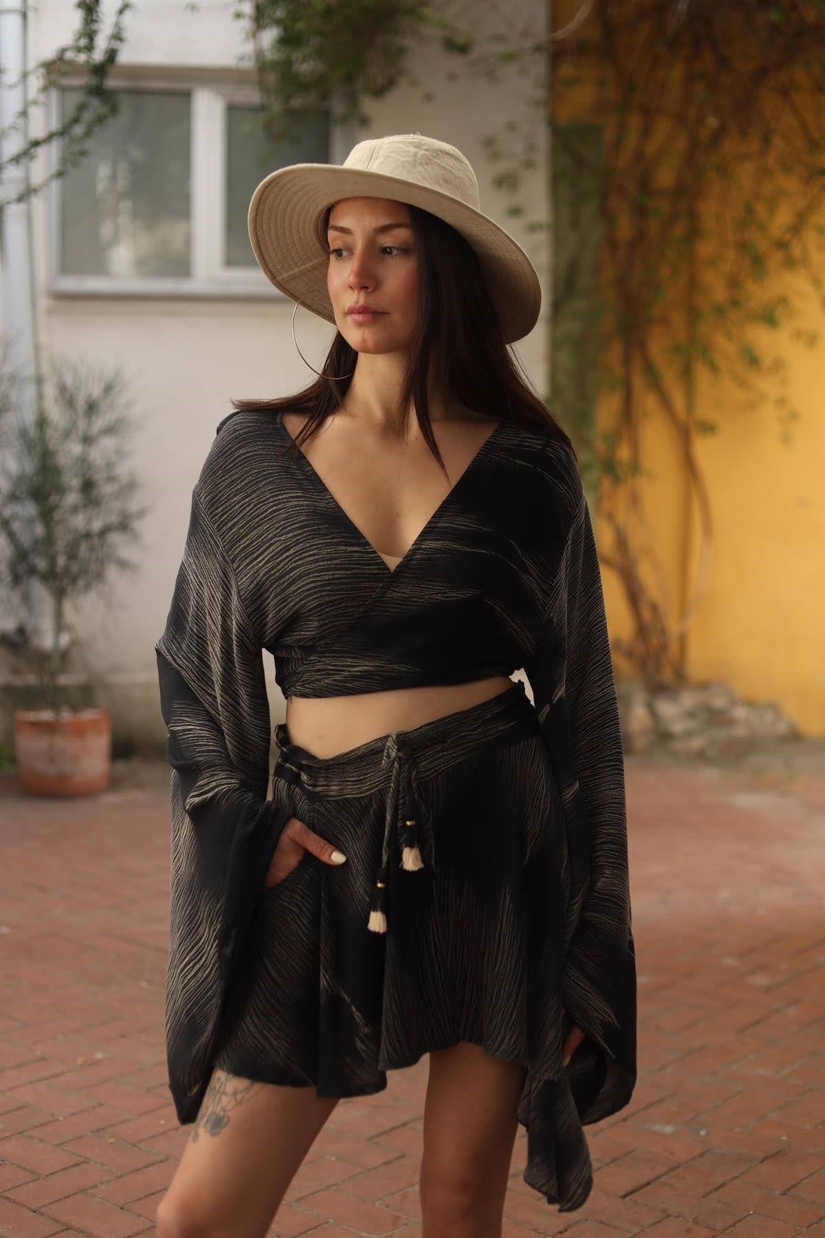 Siyah Desenli Şort Etek