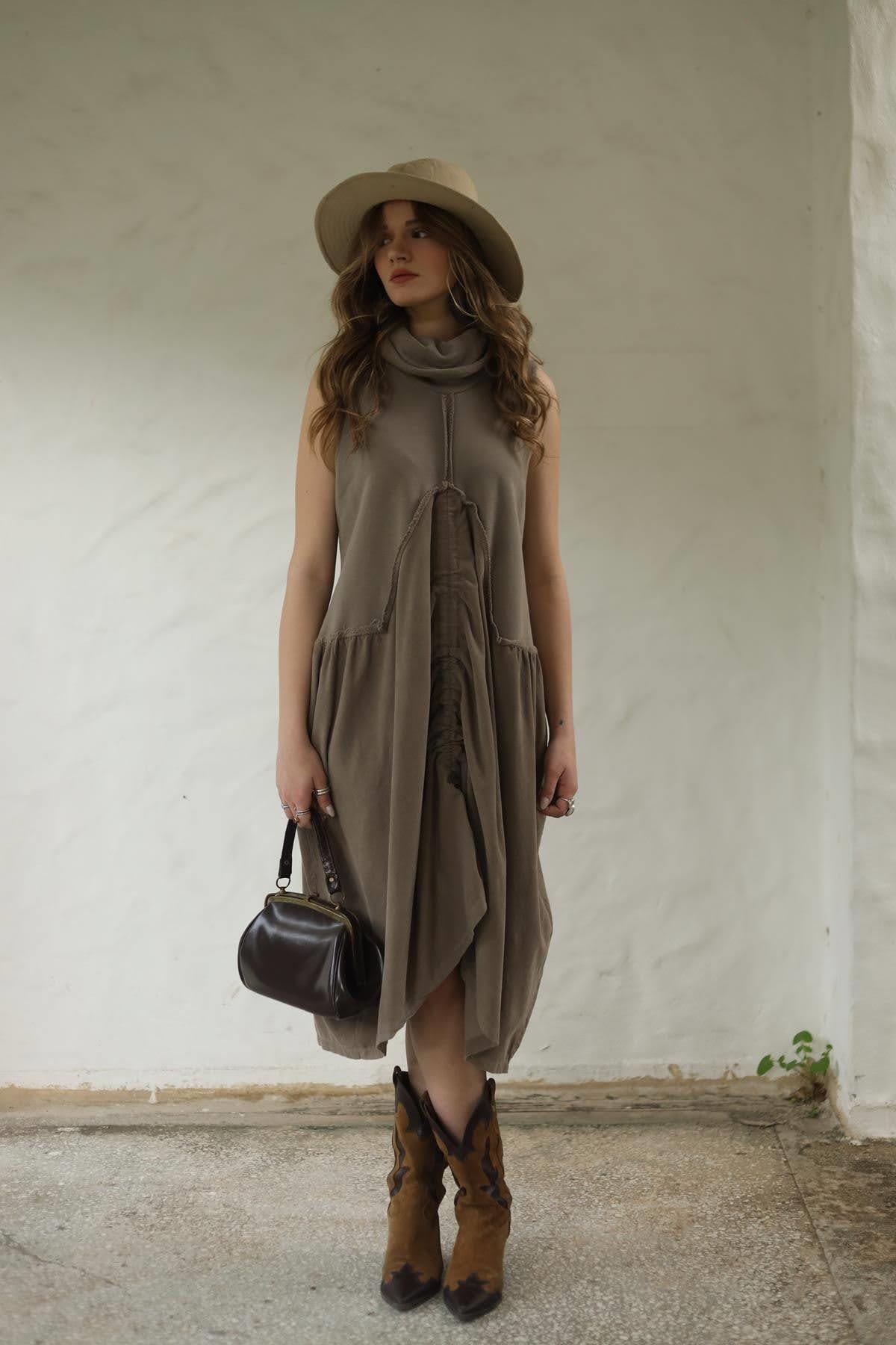 Vizon Rengi Degaje Yaka Büzgülü Kolsuz Elbise