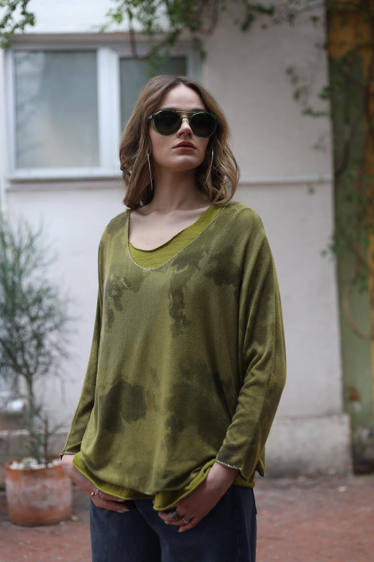 Yağ Yeşili Bulut Desenli Atletli Bluz