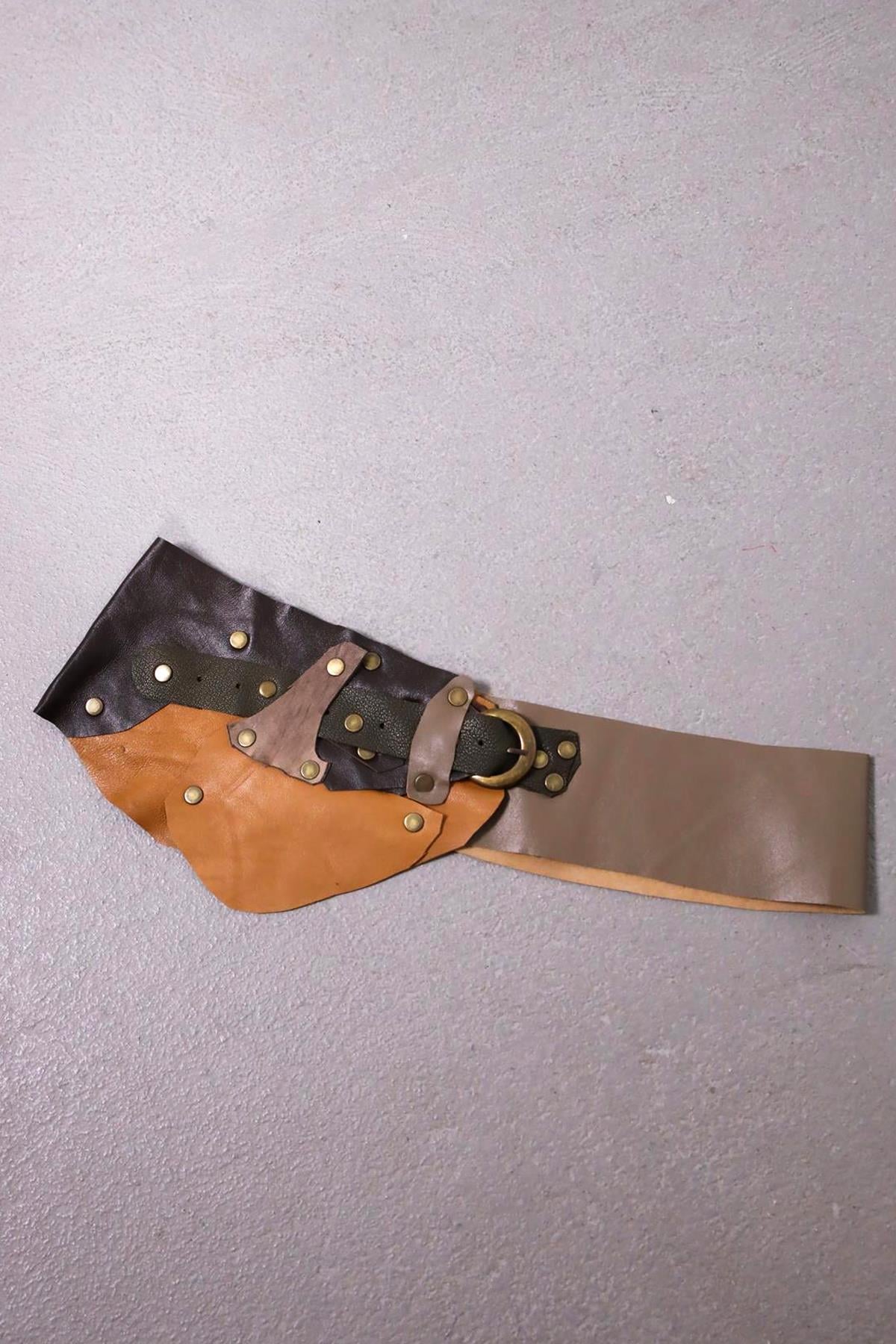 Renkli Zımbalı Parçalı Deri Kemer - Şaman Butik Renkli Zımbalı Parçalı Deri Kemer