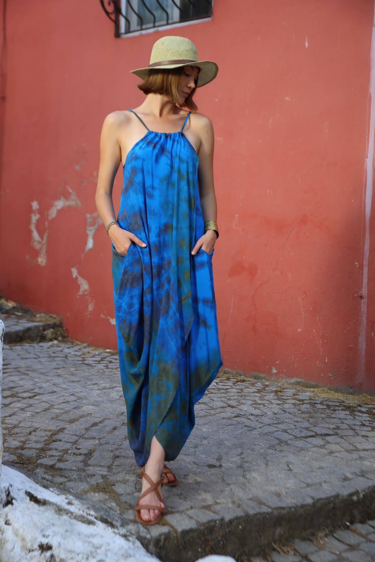  Saks Mavisi Batikli Yırtmaçlı Elbise