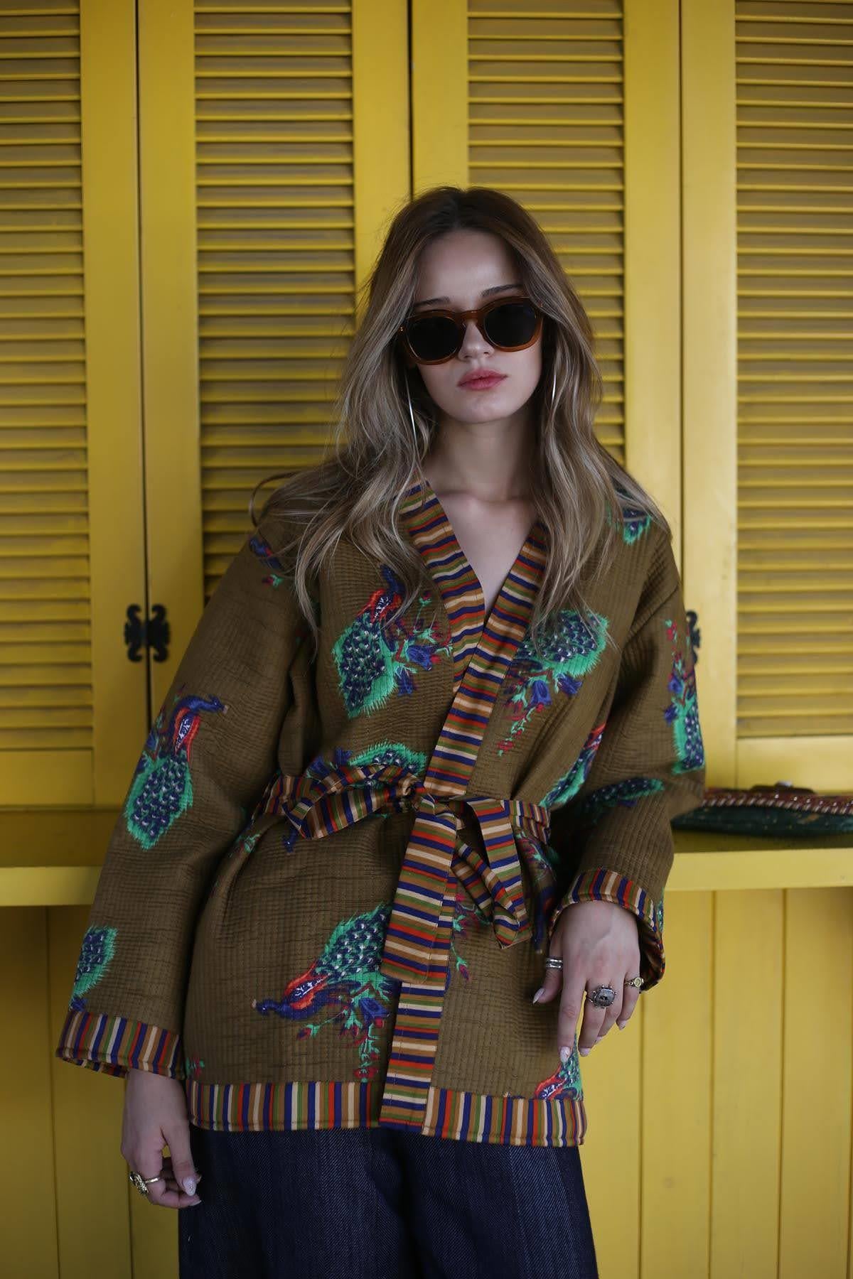 Zeytin Yeşili Desenli Garnili Kapitone Ceket