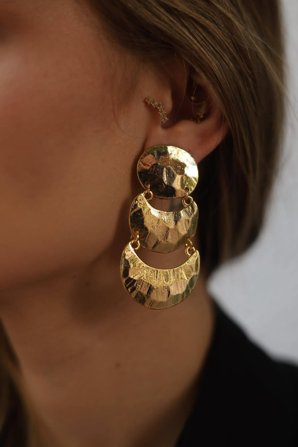 Gold Rengi Klipsli Küpe