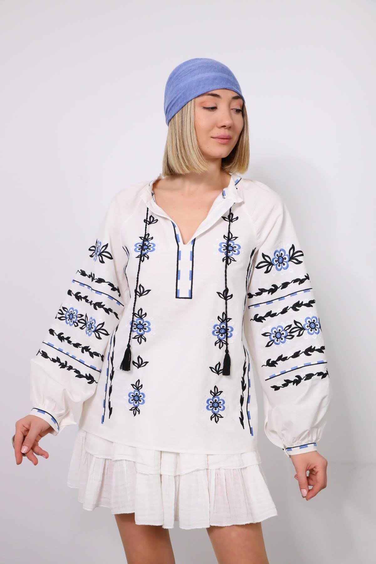 Beyaz İşlemeli Yakası İpli Balon Kol Bluz - Şaman Butik Beyaz İşlemeli Yakası İpli Balon Kol Bluz