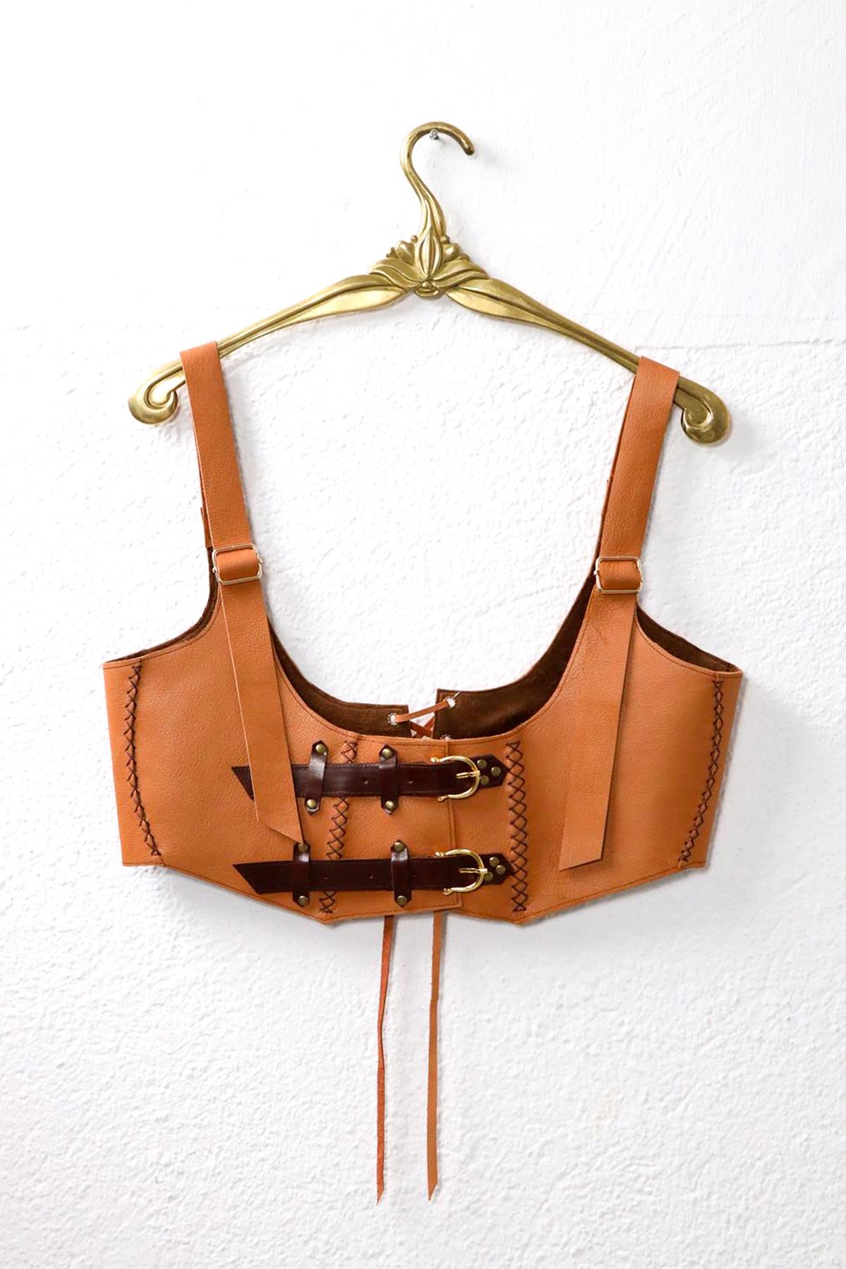 Camel Rengi Kemerli Deri Korse - Şaman Butik Camel Rengi Kemerli Deri Korse