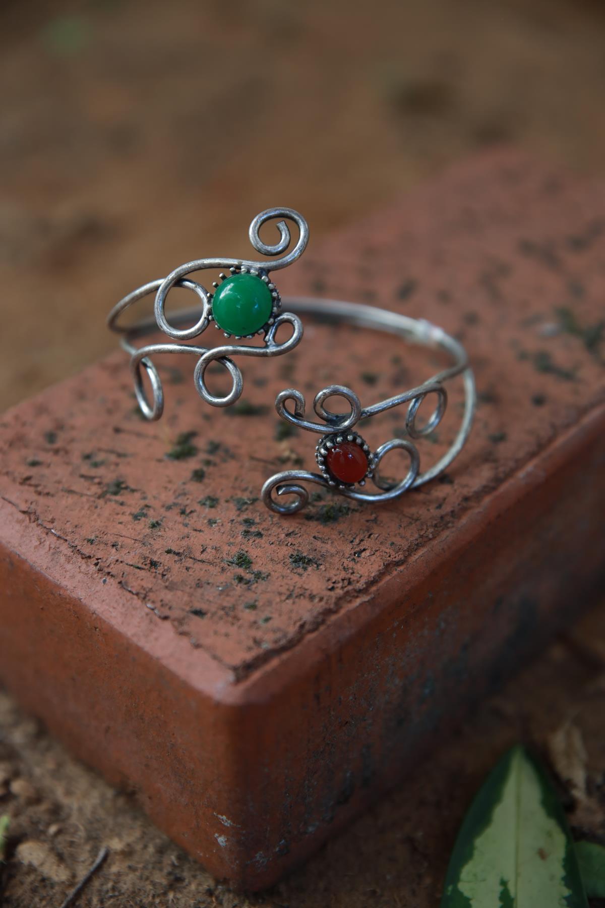 Renkli Taşlı Pazu Bilekliği