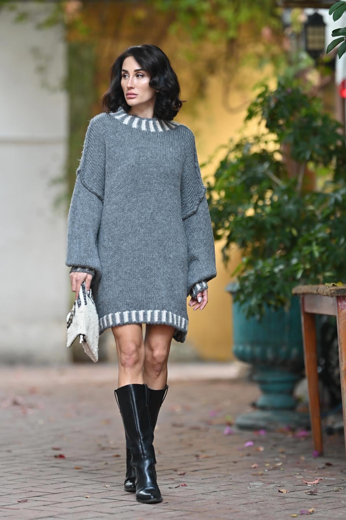 Gri Çizgi Detaylı Yarım Balıkçı Kazak