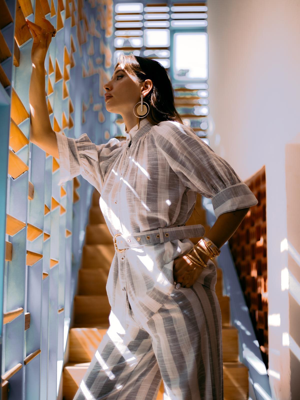 Gri Çizgili Truvakar Kol Gömlek ve Pantolon Takım