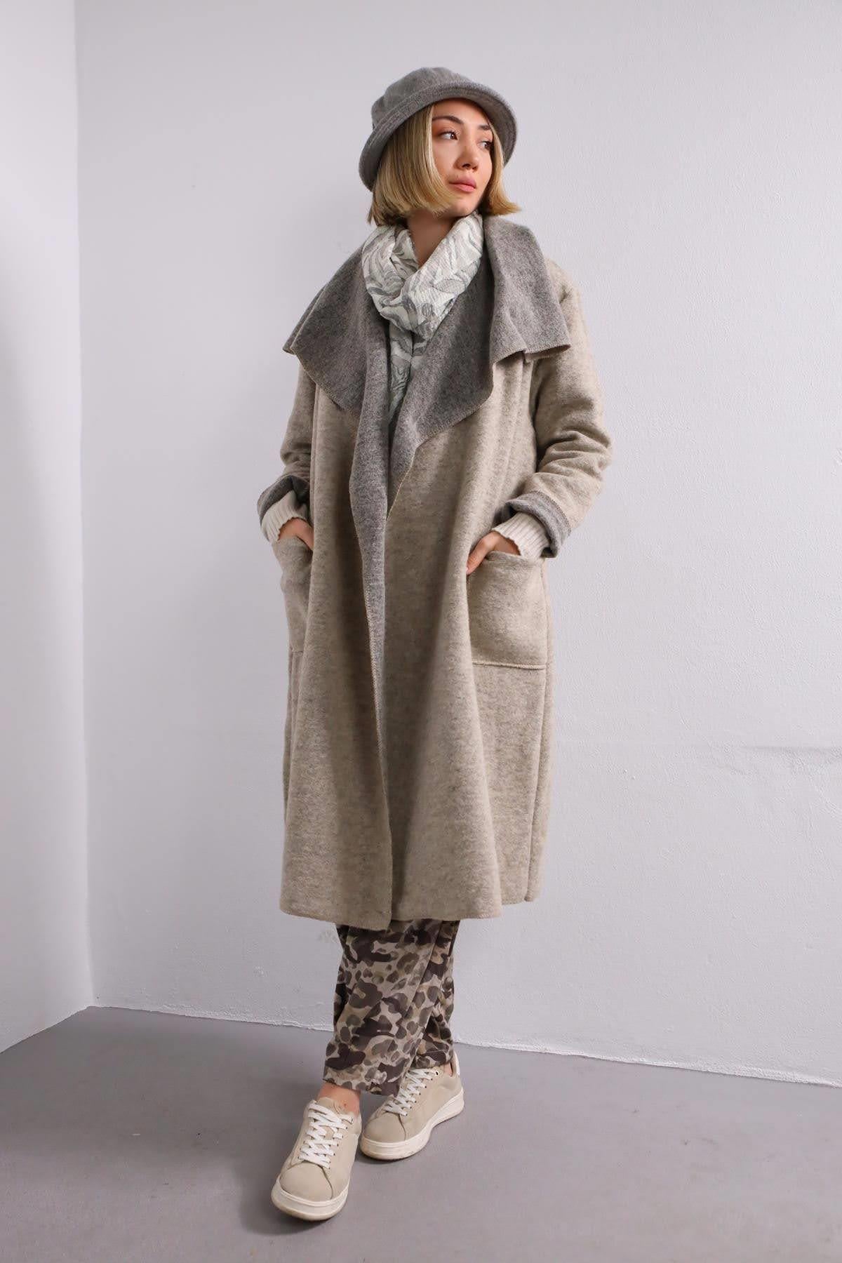 Gri Geniş Yakalı Keçe Hırka - Şaman Butik Gri Geniş Yakalı Keçe Hırka