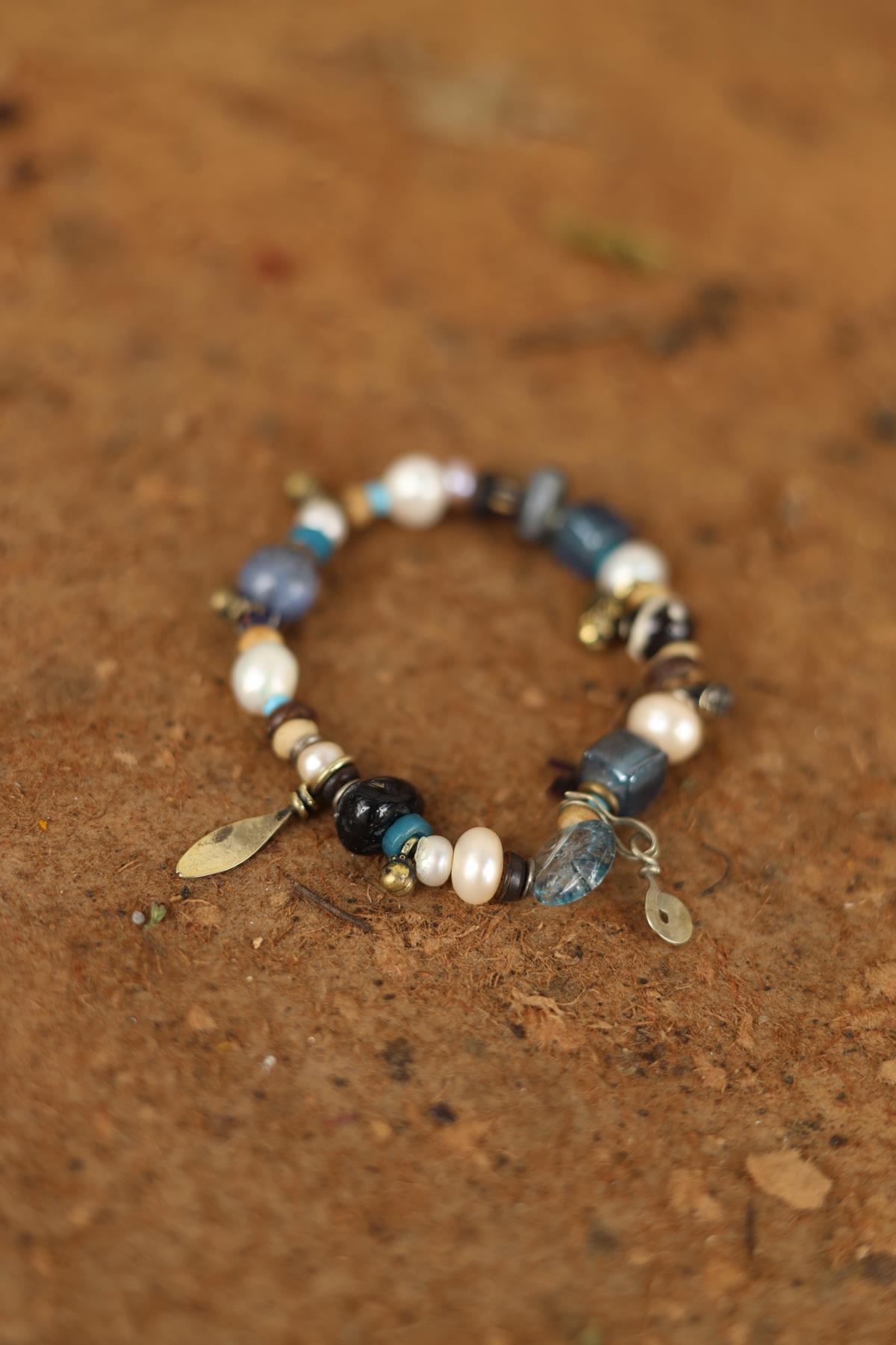 Akik Detaylı İnci Bileklik