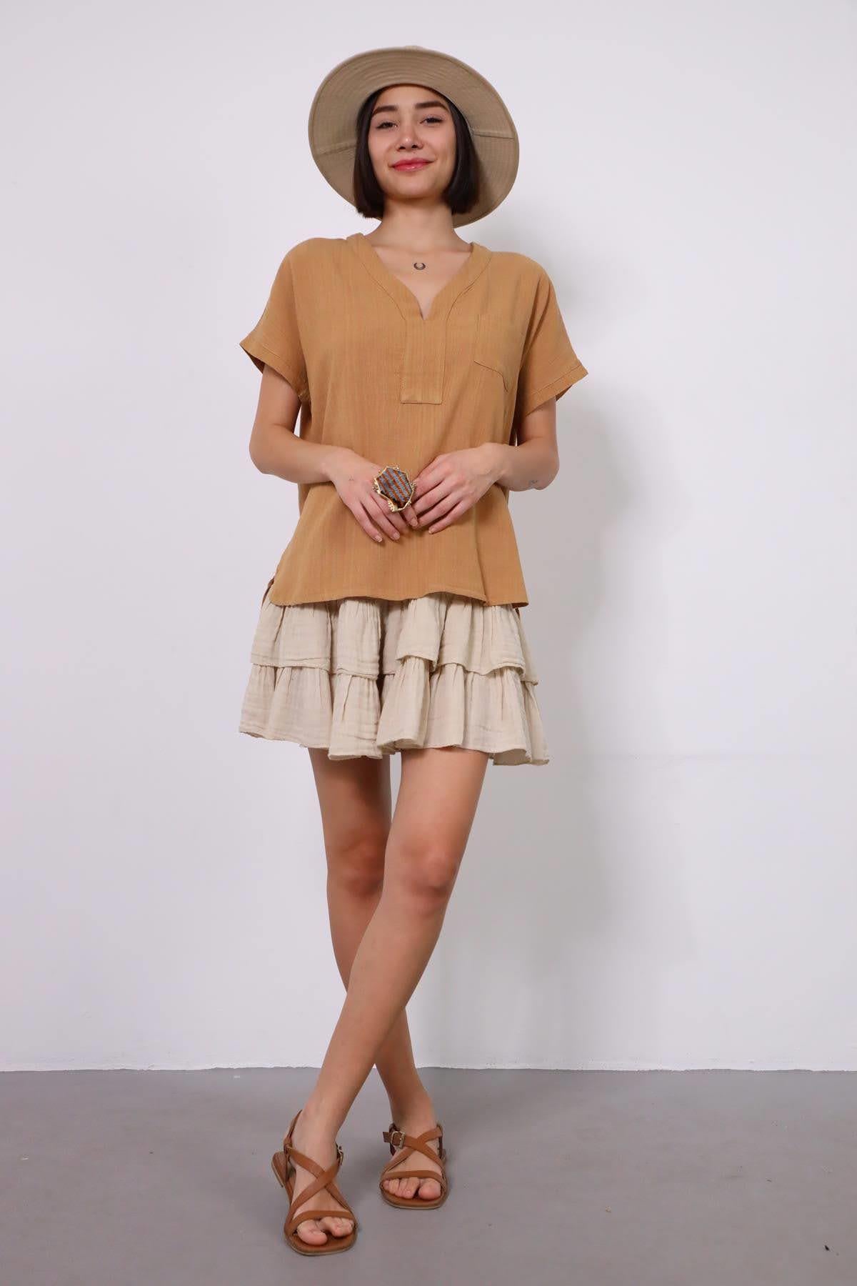 Camel Rengi V Yaka Detaylı Keten Bluz - Şaman Butik Camel Rengi V Yaka Detaylı Keten Bluz